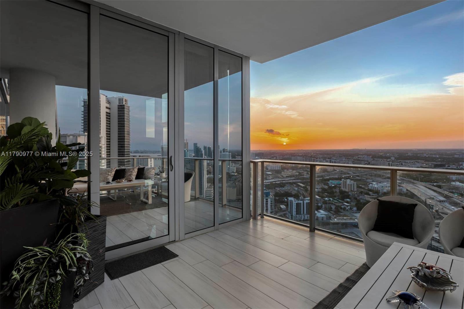 851 NE 1st Ave #4300, Miami FL 33132