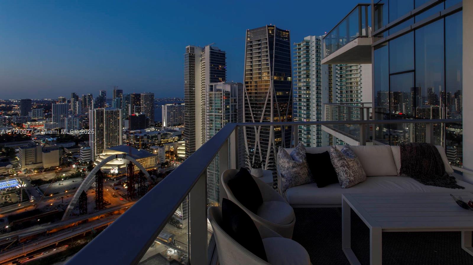 851 NE 1st Ave #4300, Miami FL 33132