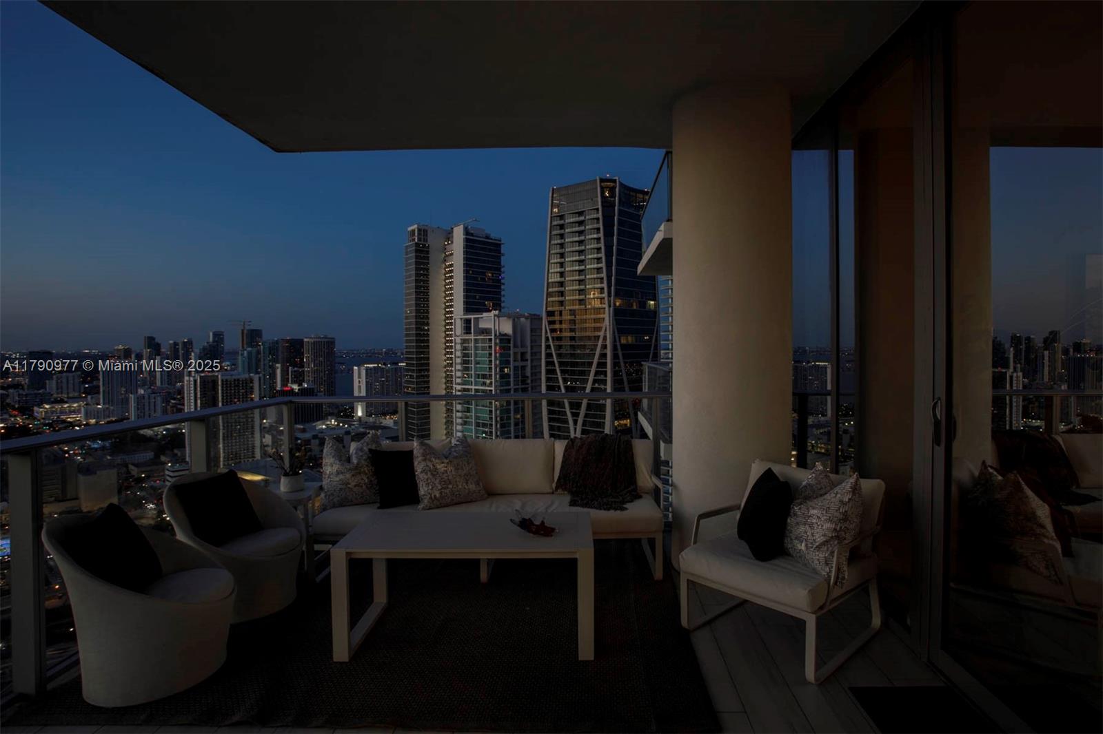 851 NE 1st Ave #4300, Miami FL 33132