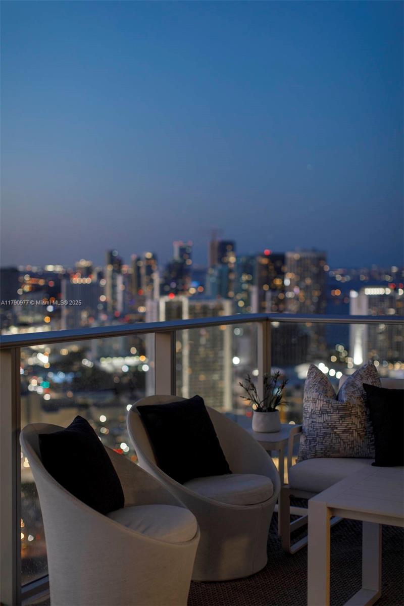 851 NE 1st Ave #4300, Miami FL 33132
