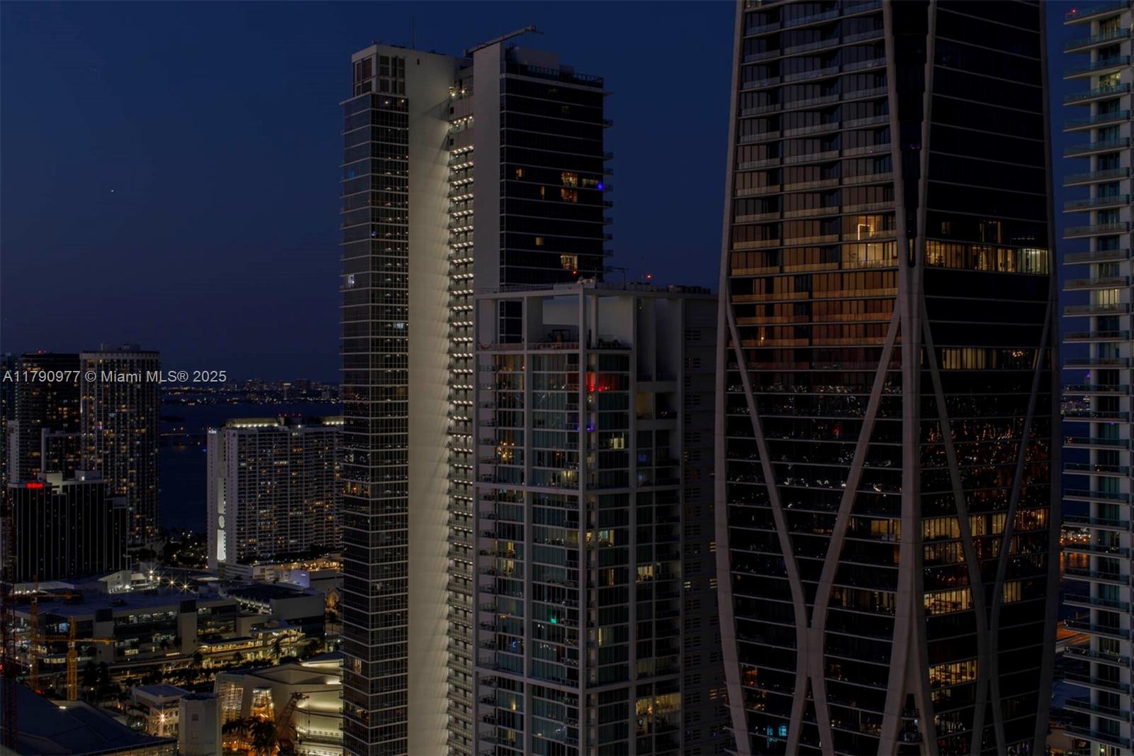 851 NE 1st Ave #4300, Miami FL 33132