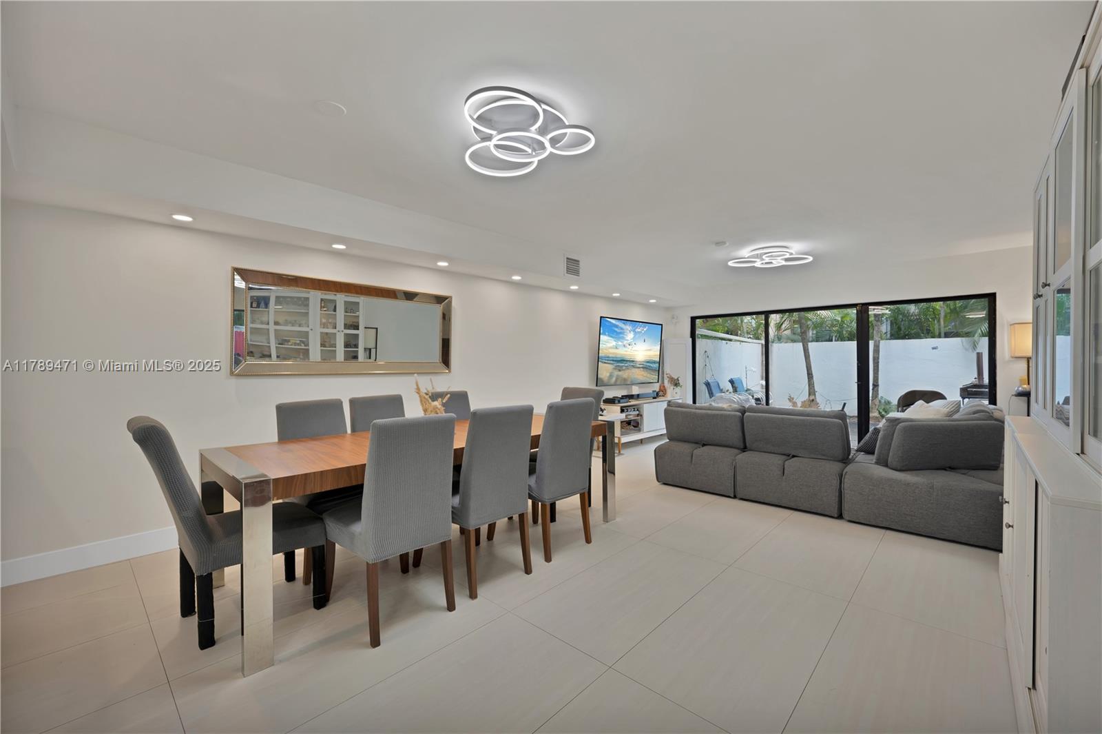 3510 Magellan Cir #726, Aventura, Florida image 1