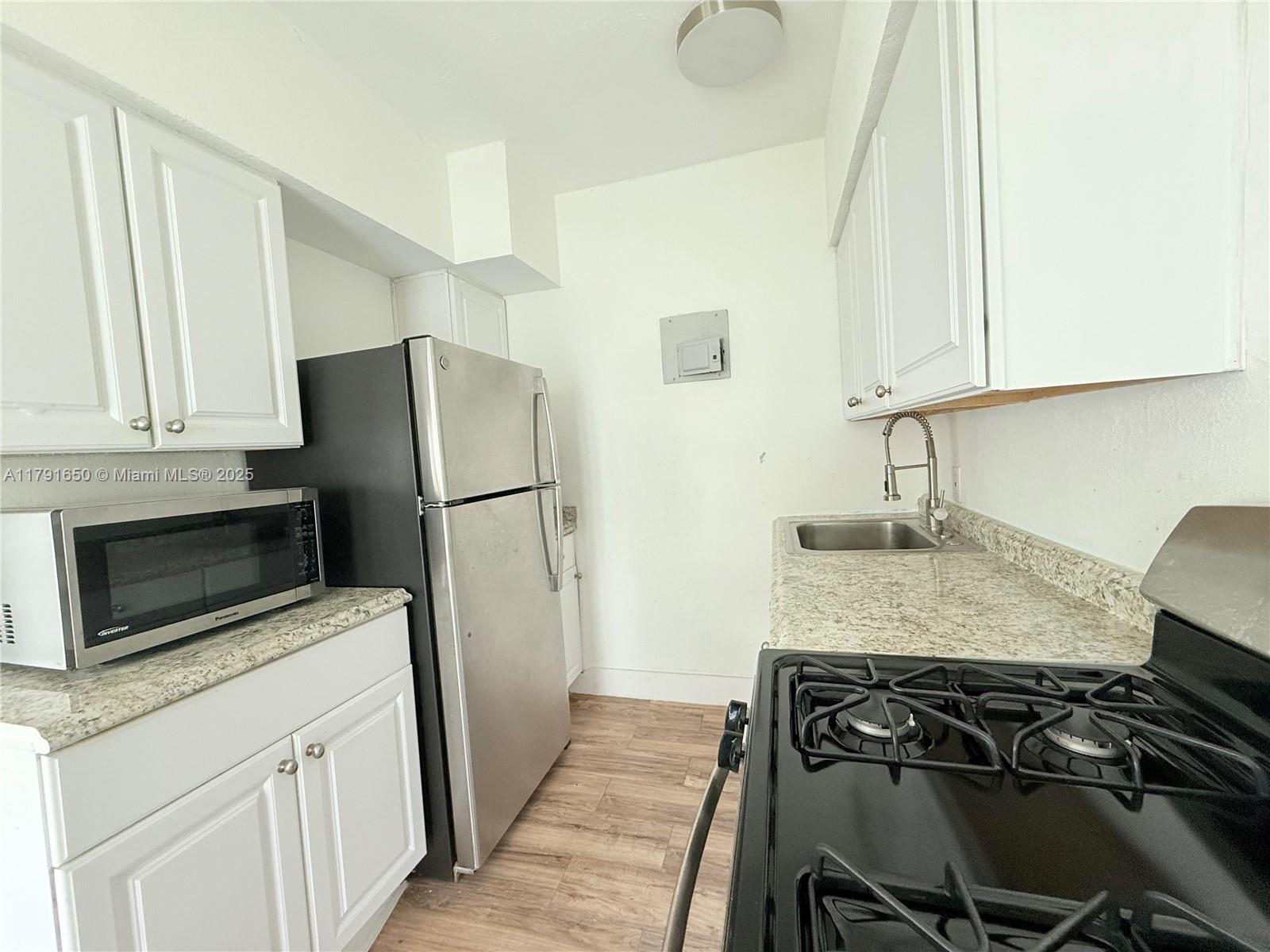 Property photo # 9