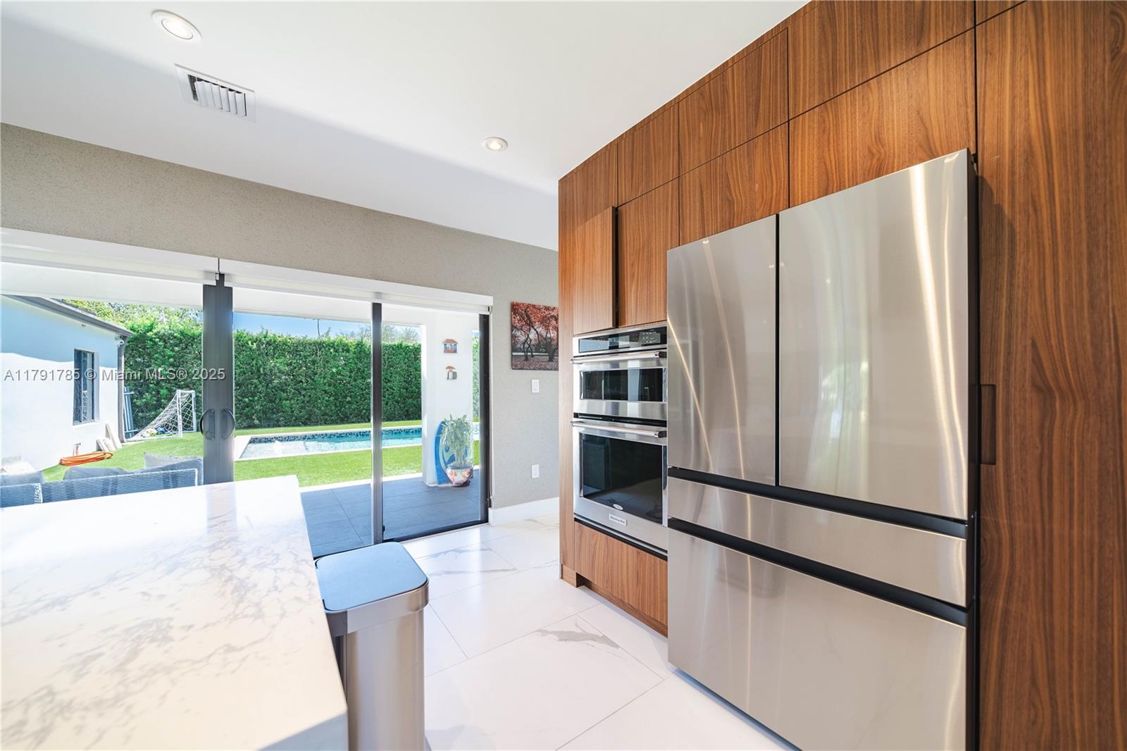 766 NE 96th St, Miami Shores, Florida image 14