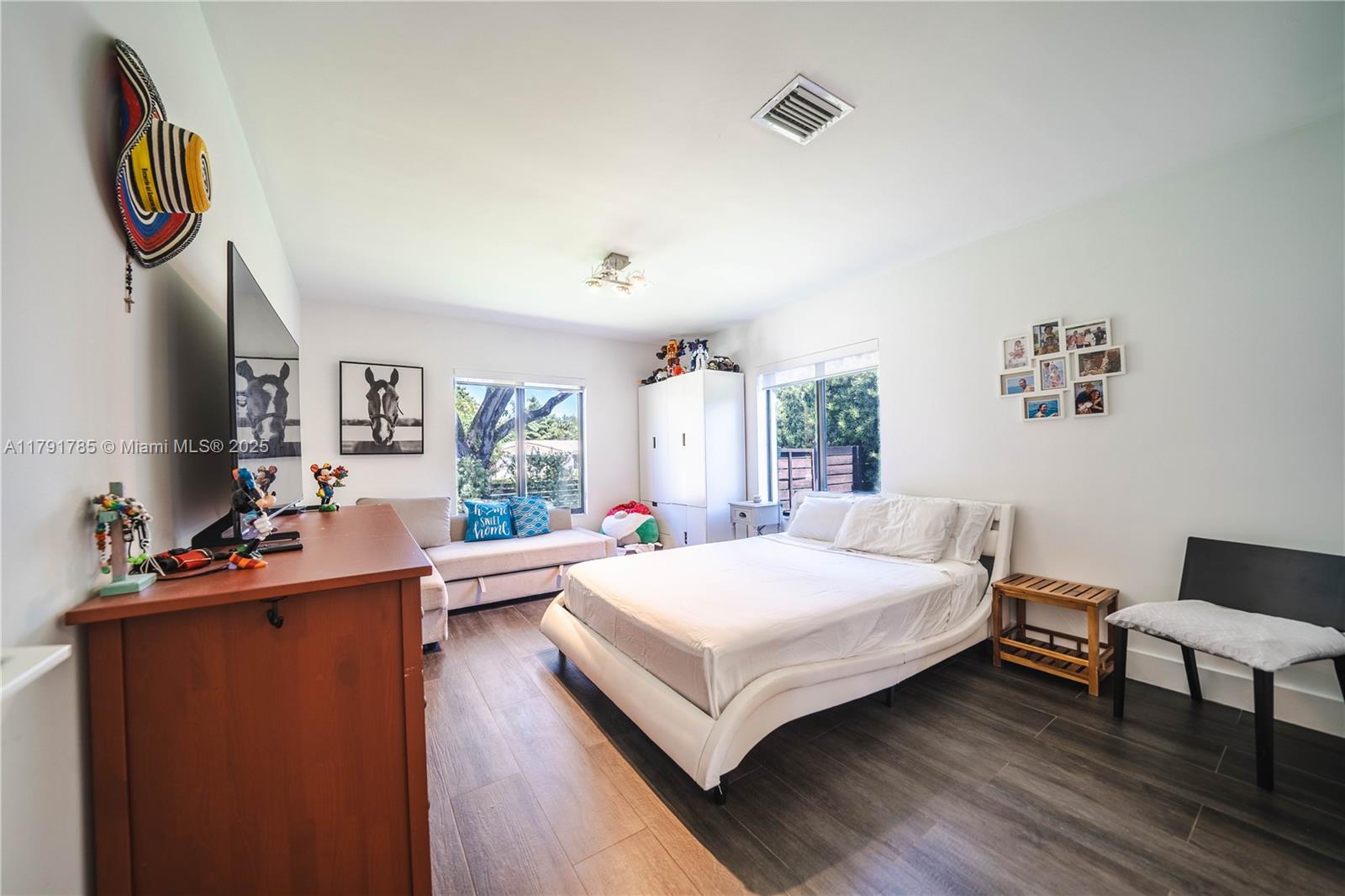 766 NE 96th St, Miami Shores, Florida image 39