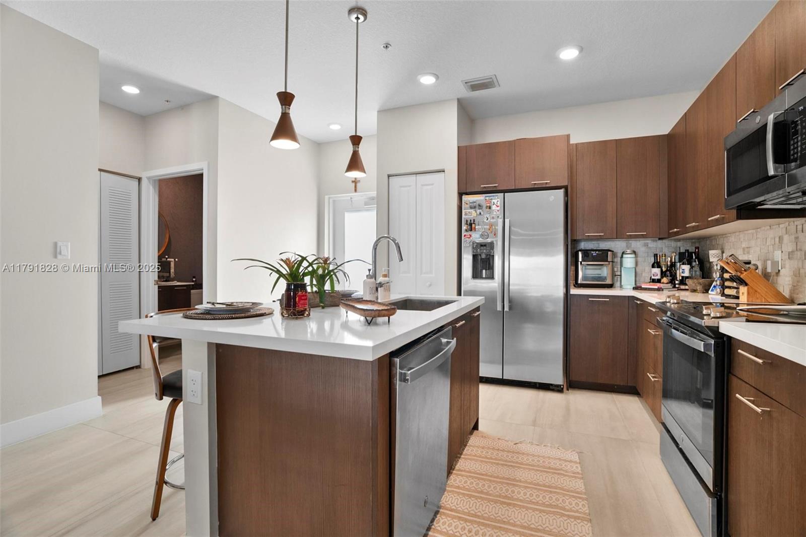 Property photo # 2