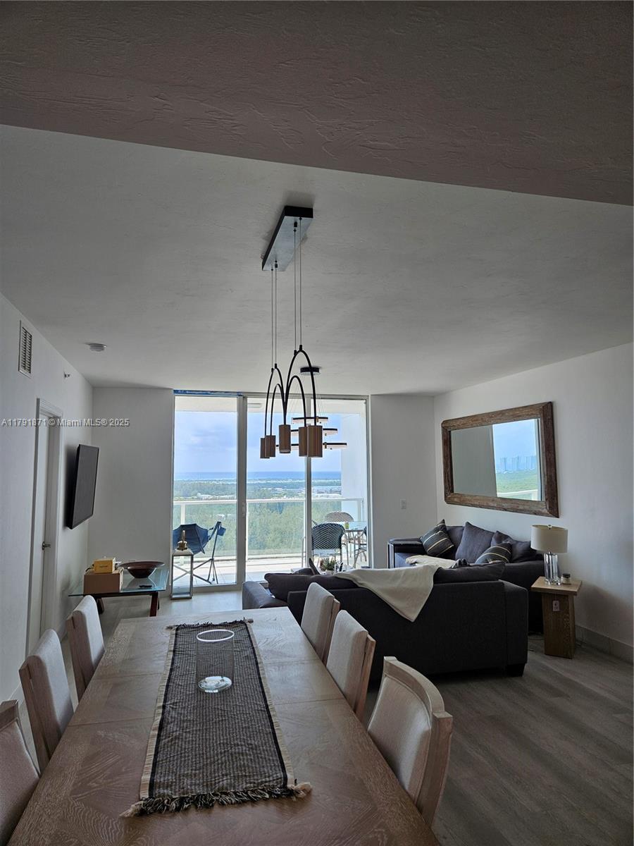 15051 Royal Oaks Ln #2202, North Miami, Florida image 6