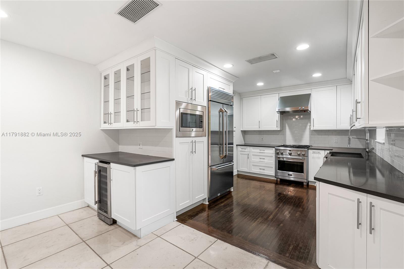 Property photo # 7