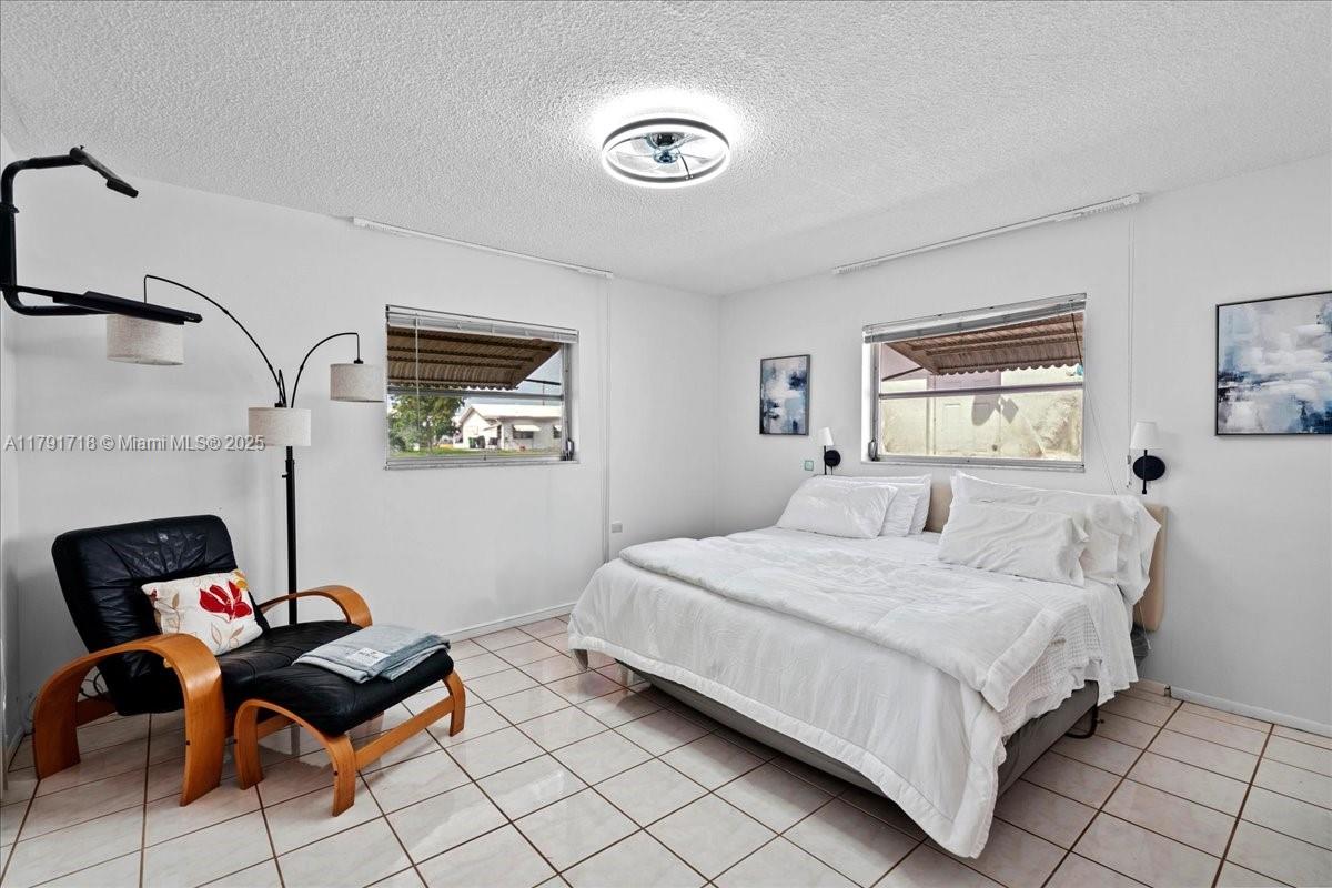 8301 NW 57th Pl, Tamarac, Florida image 20