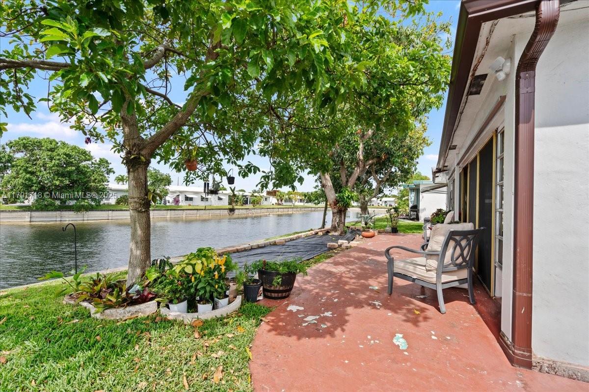 8301 NW 57th Pl, Tamarac, Florida image 30