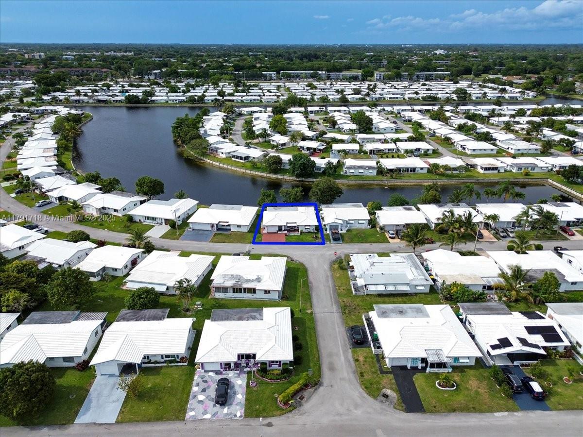 8301 NW 57th Pl, Tamarac, Florida image 39