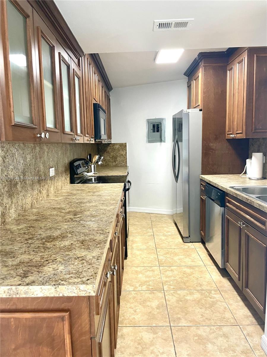 Property photo # 4