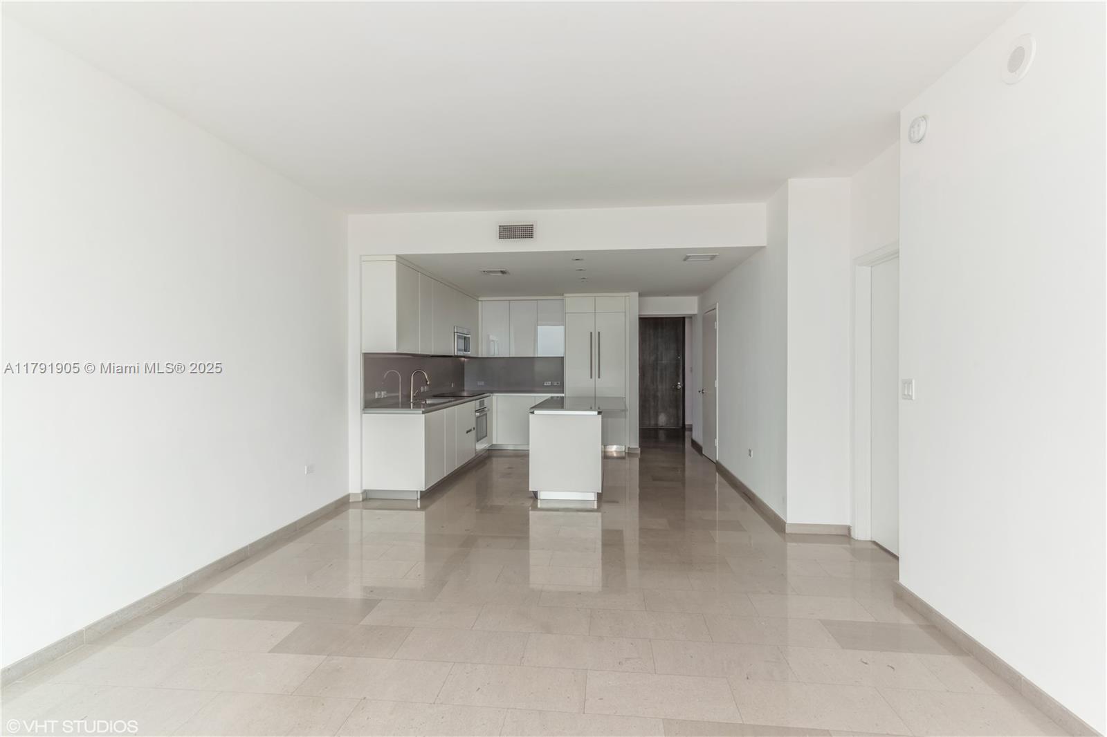 88 SW 7th St #2508, Miami FL 33130