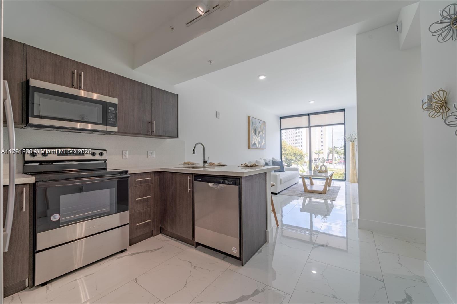 Property photo # 6