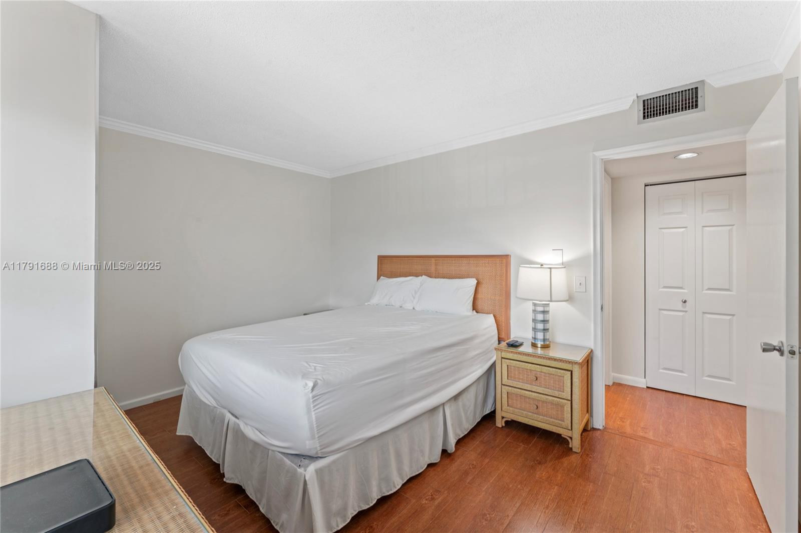 300 SW 130th Ter #203B, Pembroke Pines, Florida image 19