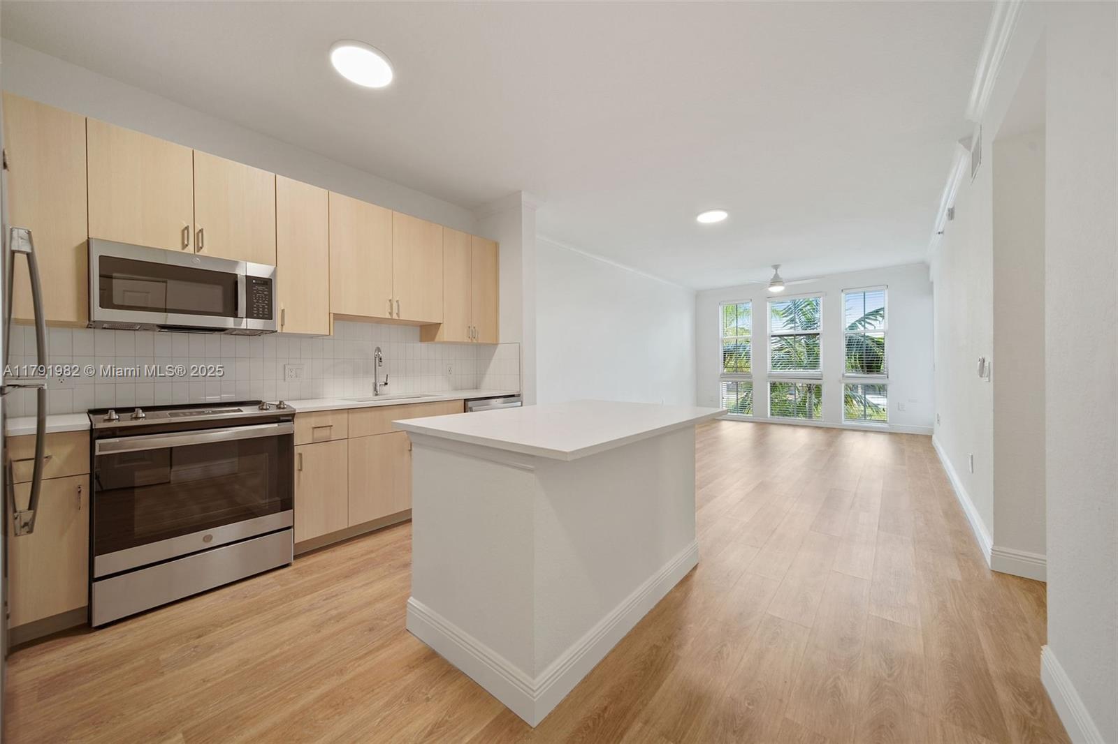 Property photo # 0