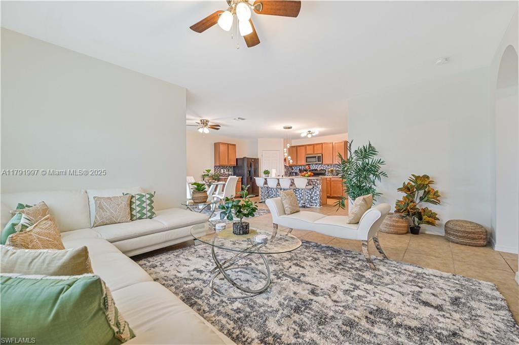 216 SW 29th St, Cape Coral, Florida image 6
