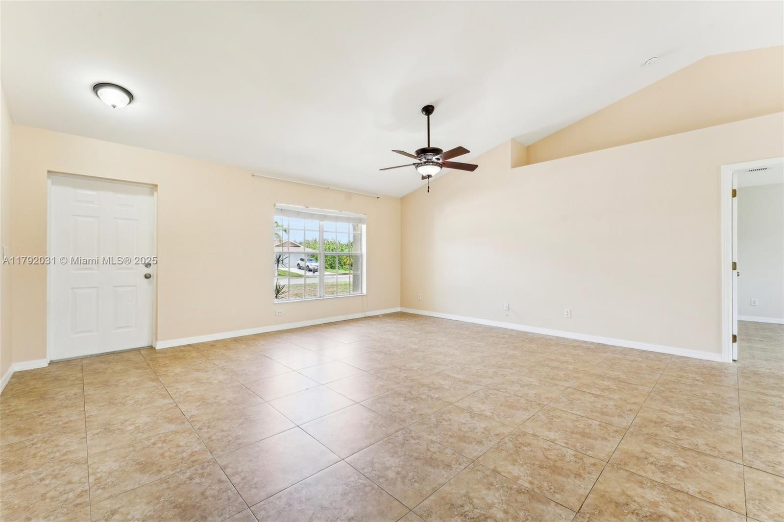2716 SW 2nd Ln, Cape Coral, Florida image 2