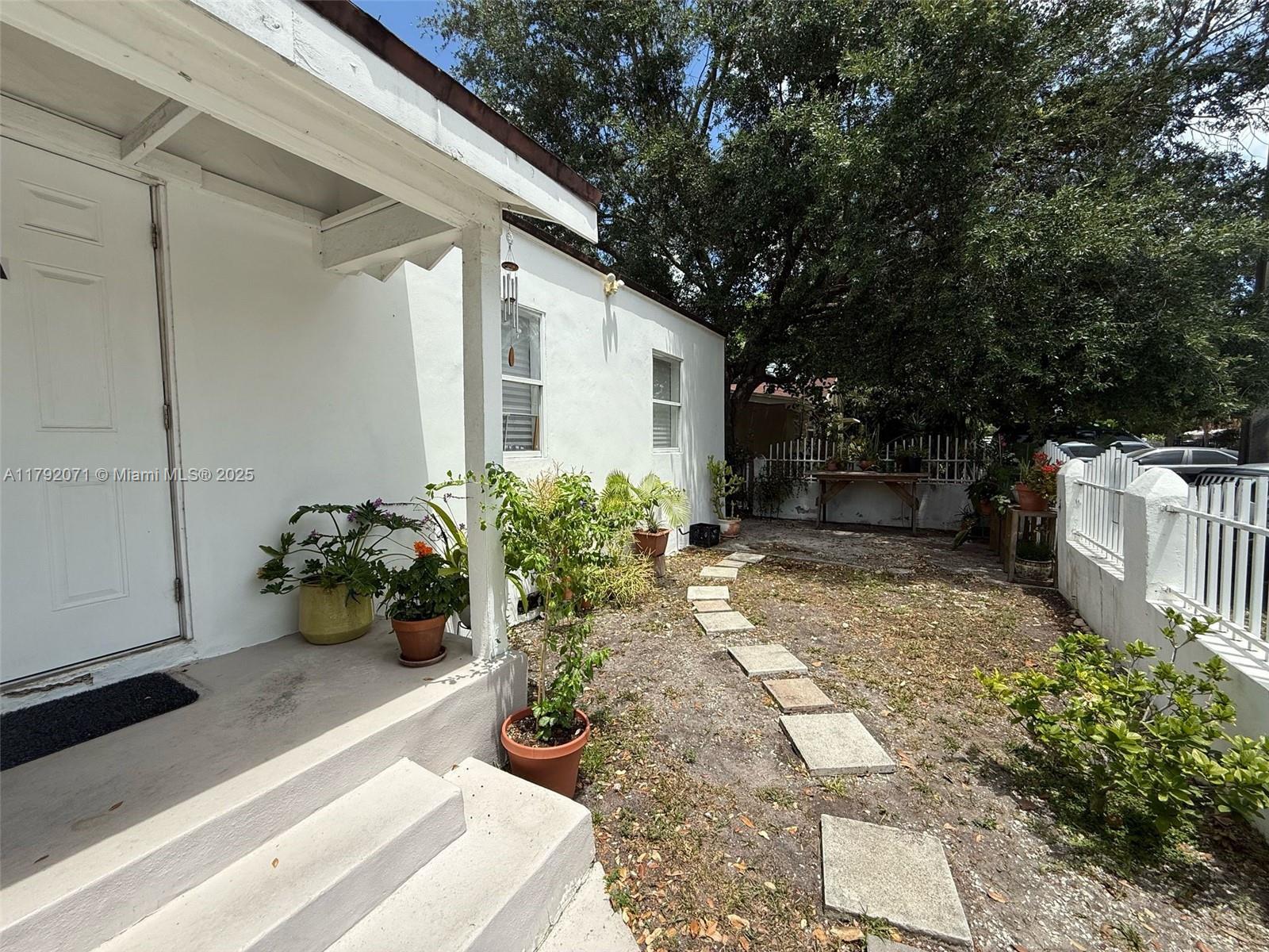 Property photo # 0