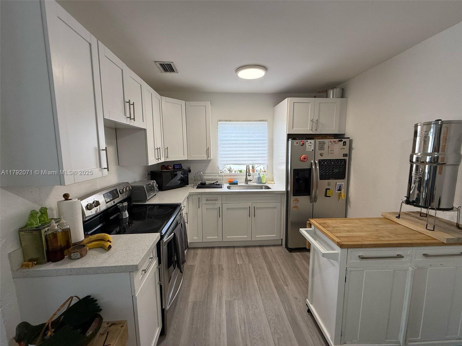 Property photo # 2