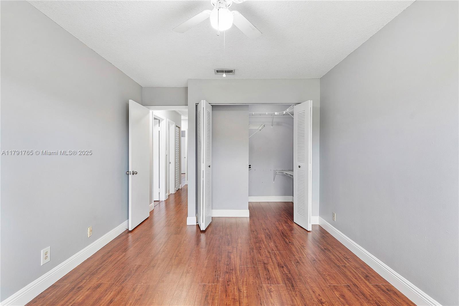 5000 S University Dr, Davie, Florida image 22