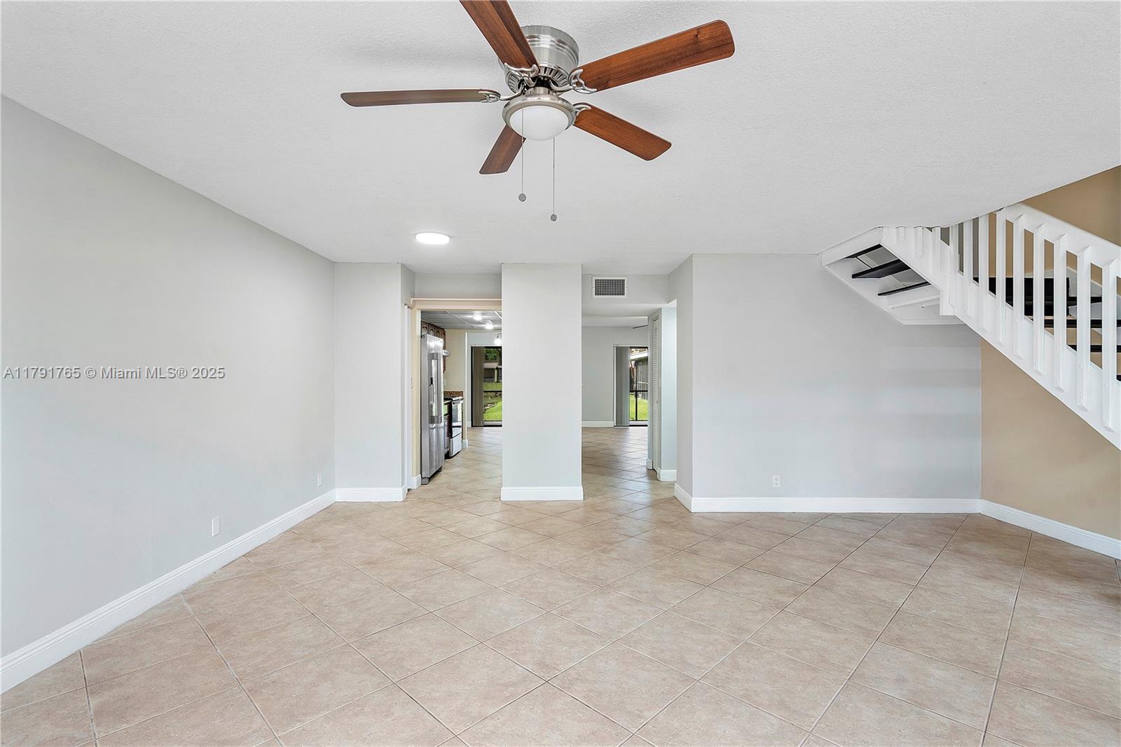 5000 S University Dr, Davie, Florida image 9