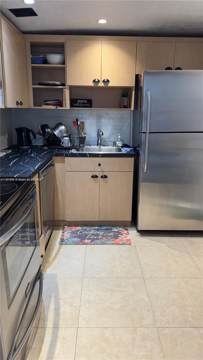 Property photo # 2