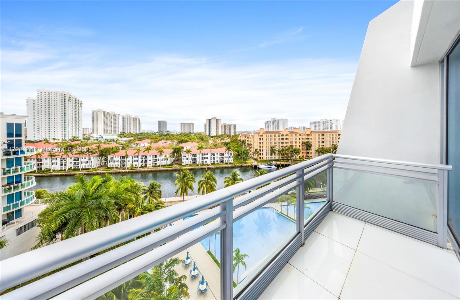 2950 NE 188th St #547, Aventura FL 33180