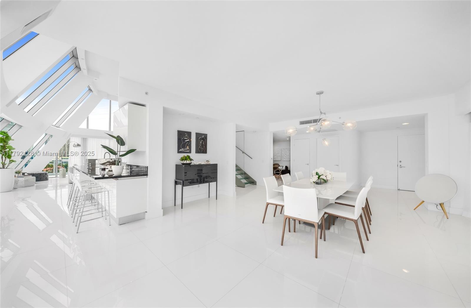 2950 NE 188th St #547, Aventura FL 33180