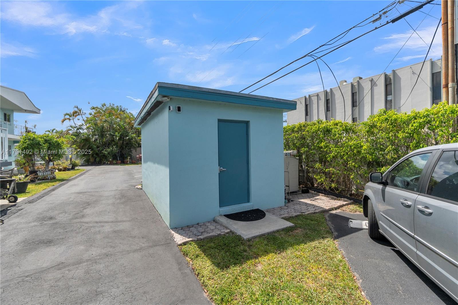 733 NW 30th Ct #1, Wilton Manors, Florida image 41
