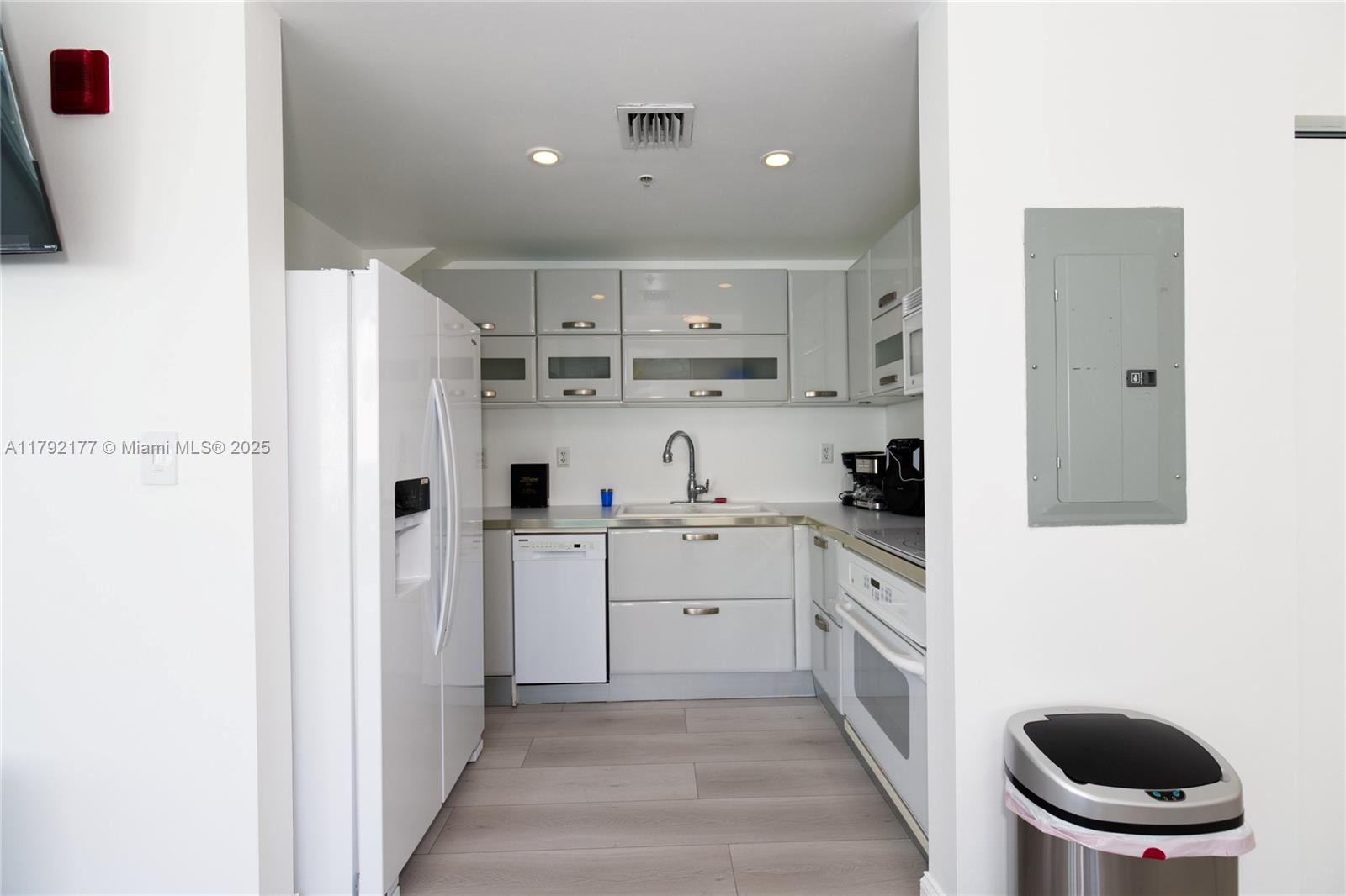 Property photo # 7