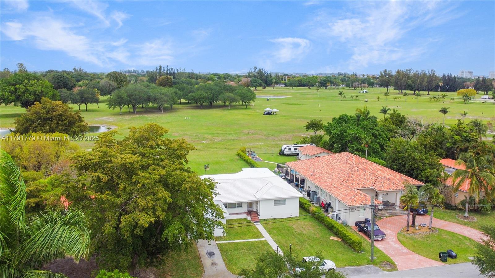 1025 Hunting Lodge Dr, Miami Springs, Florida image 4