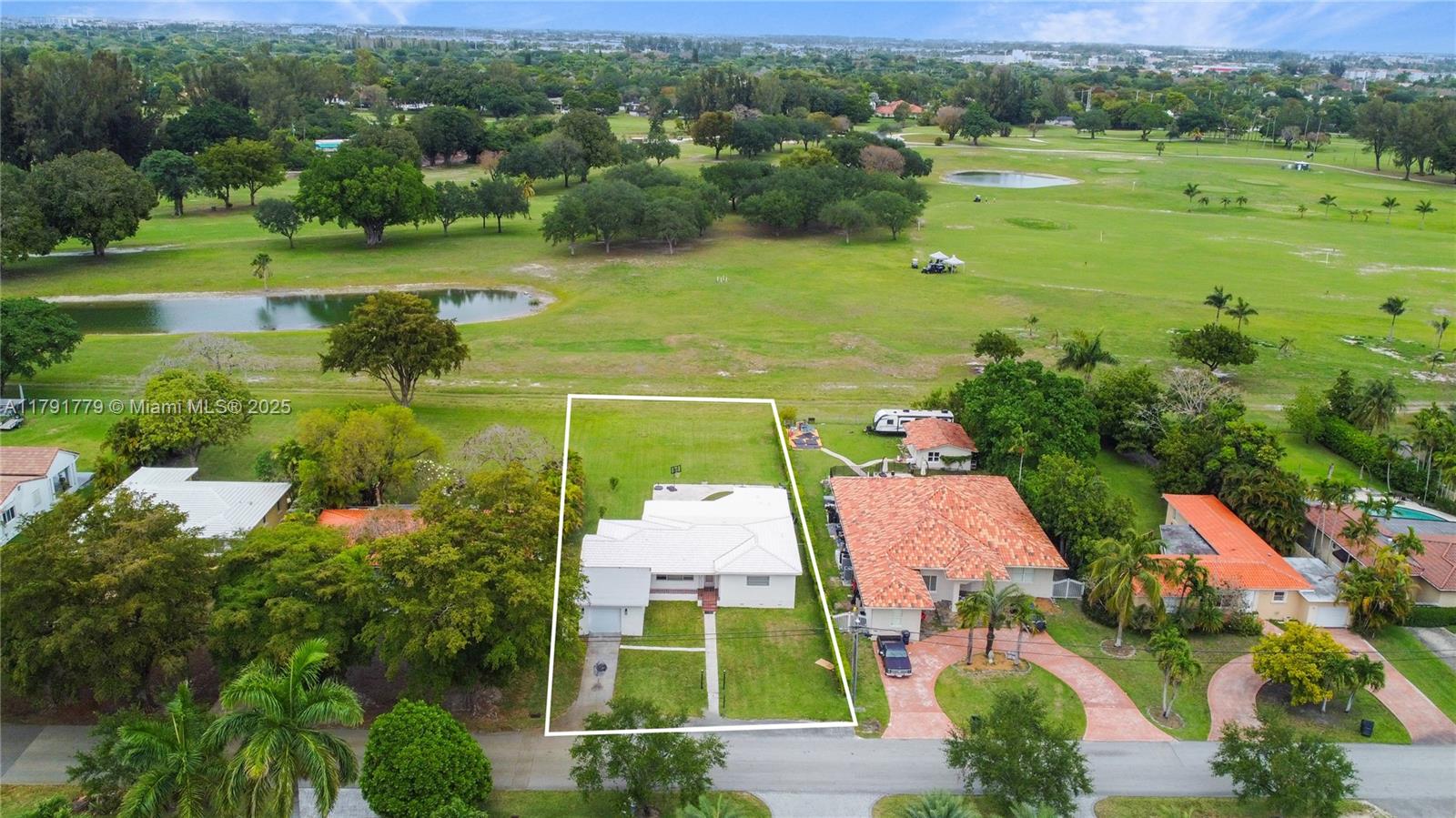1025 Hunting Lodge Dr, Miami Springs, Florida image 6