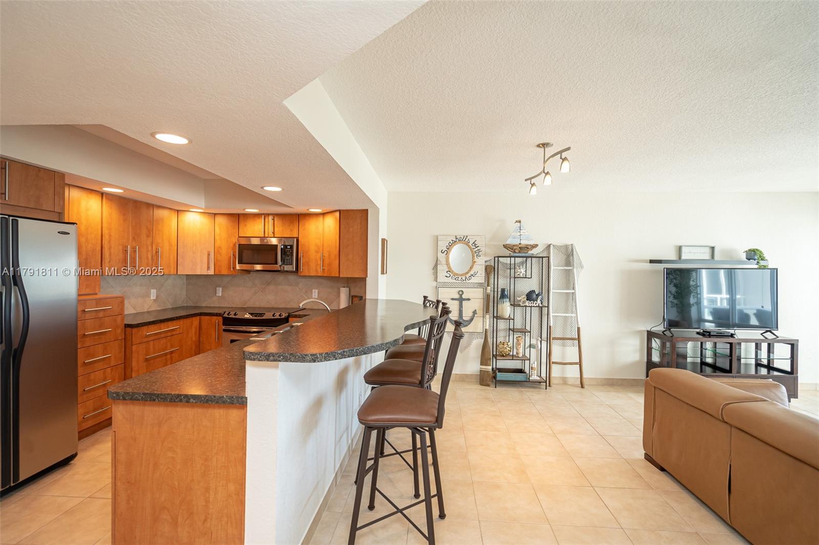 Property photo # 7