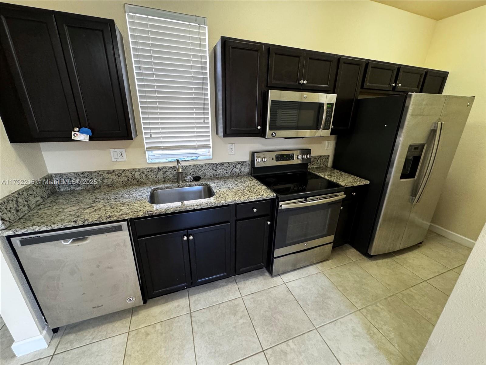 Property photo # 0