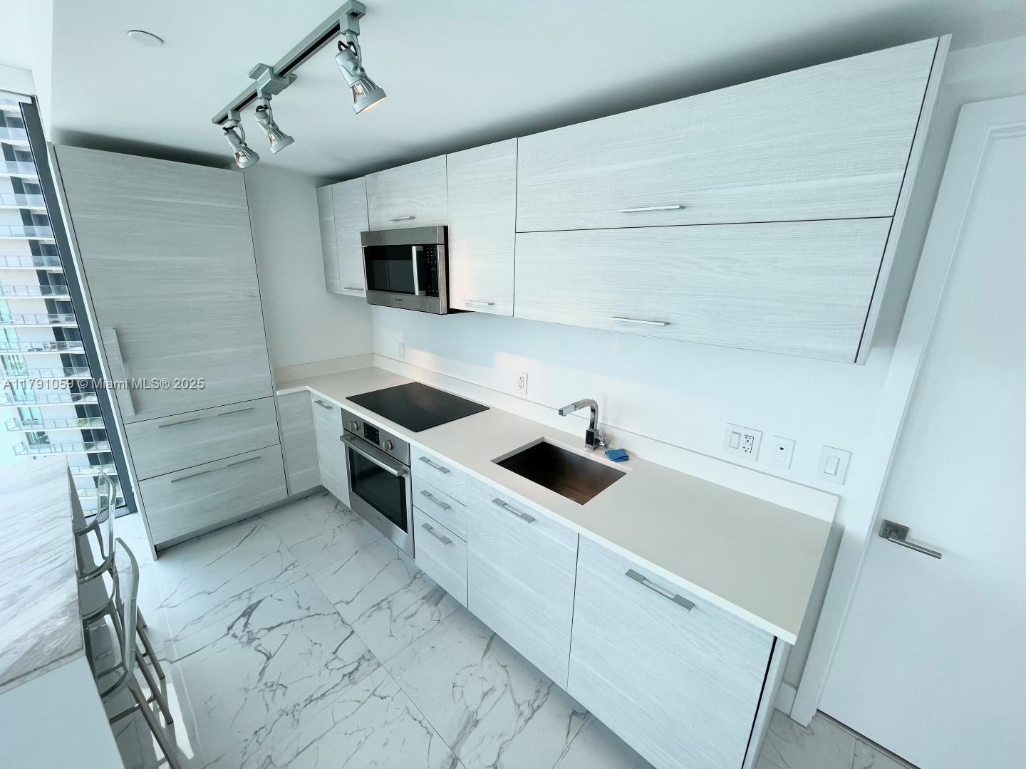 Property photo # 7