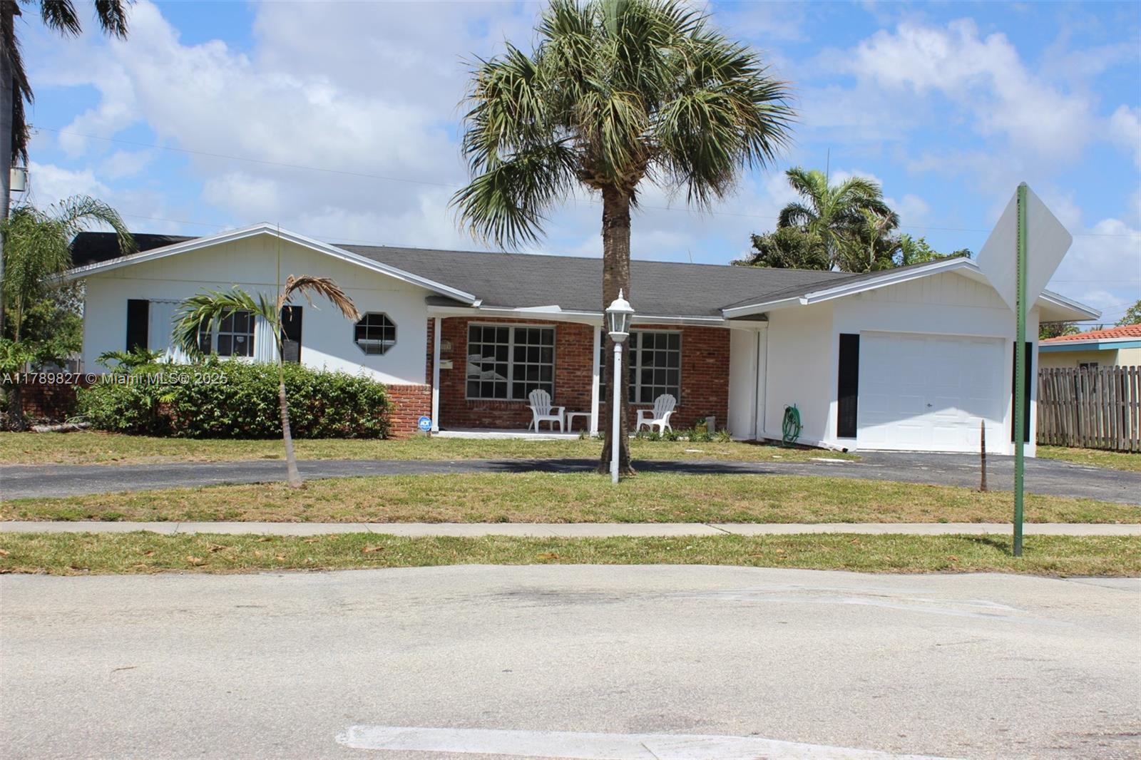 1011 12th Ave, Deerfield Beach, Florida 33441