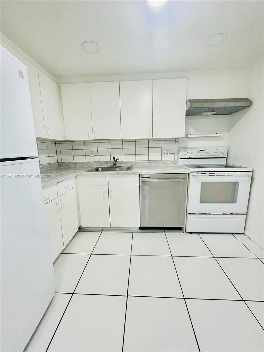 Property photo # 9