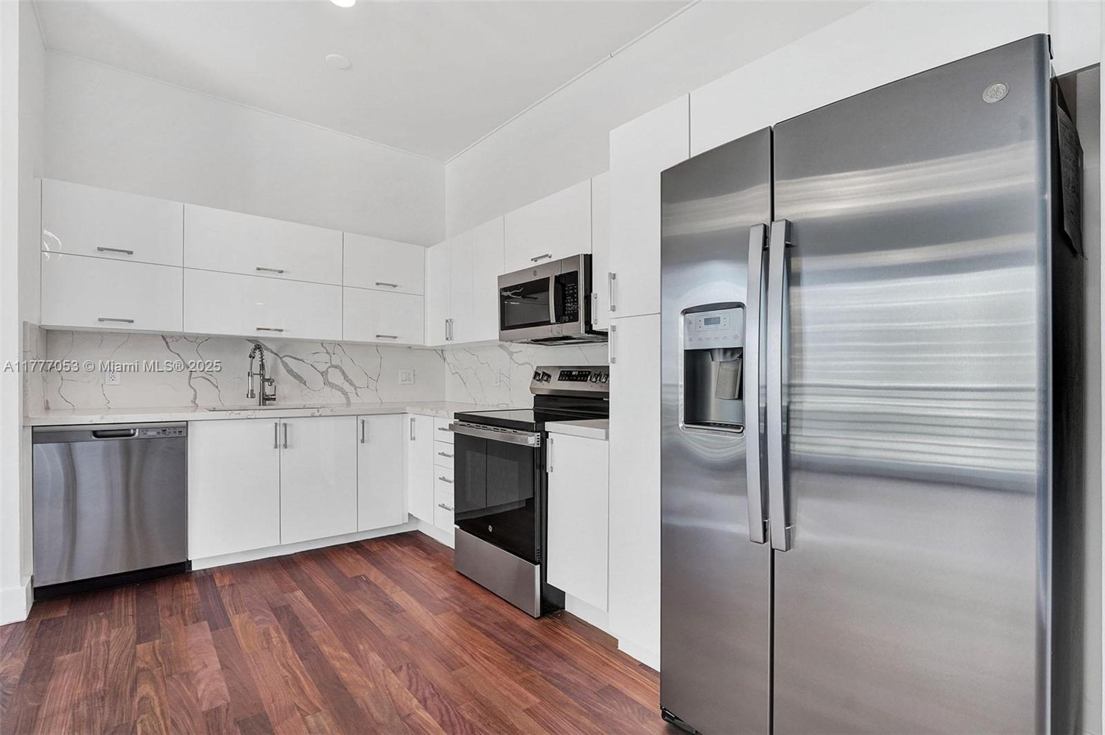 Property photo # 6