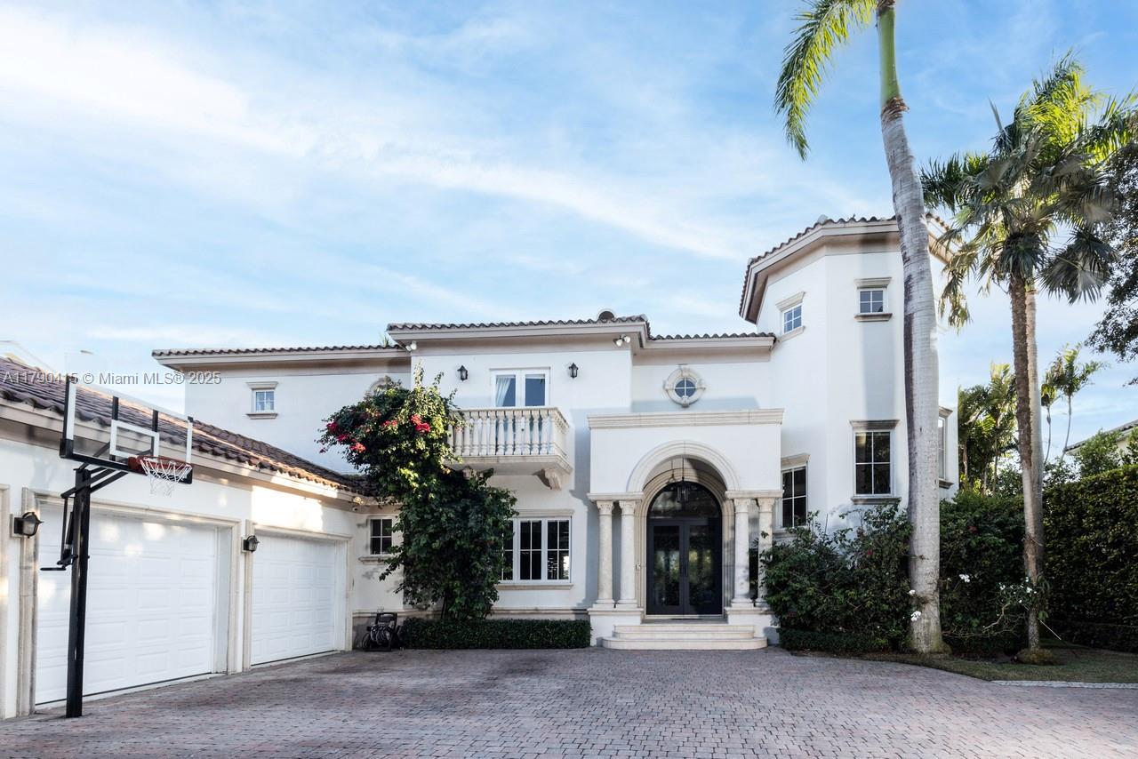 Casa en Venta en Coral Gables, FL