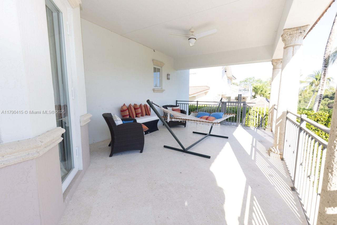 Listing Photo 8