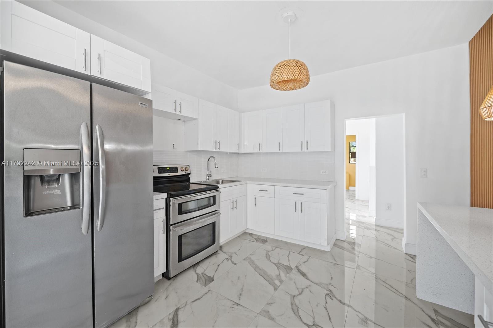 1683 NE 168th St, North Miami Beach, Florida image 11