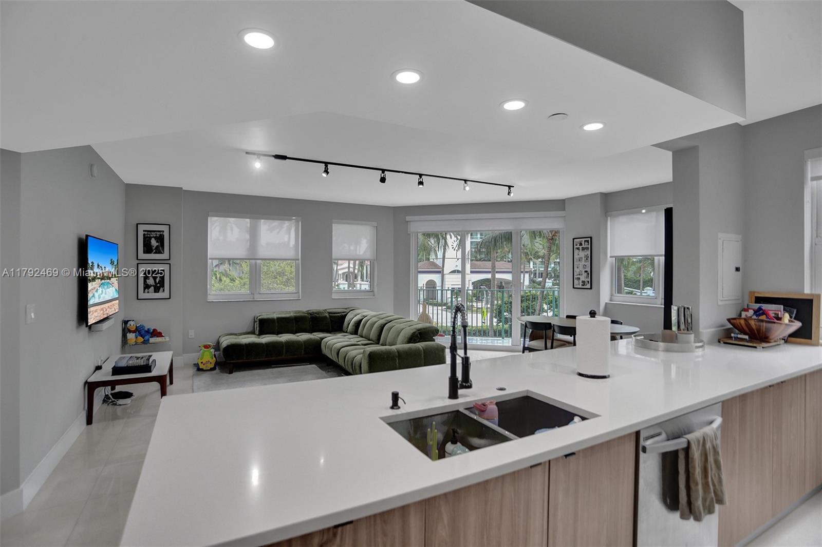 Property photo # 8