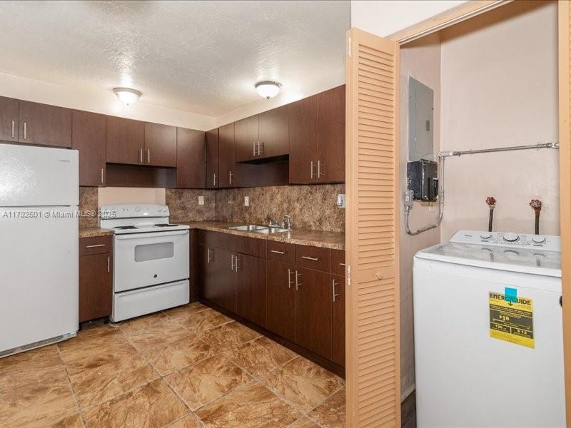 19357 NW 29th Ave, Miami Gardens, Florida image 12