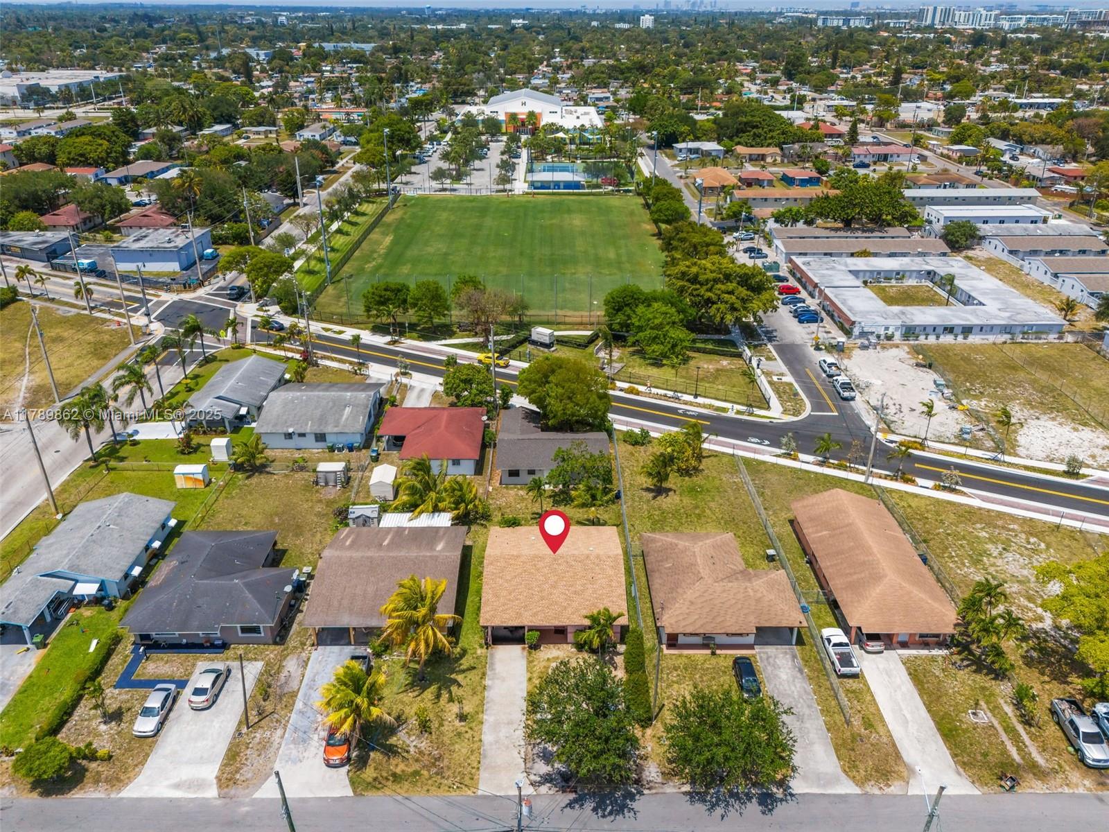 744 NW 7th St, Hallandale Beach, Florida image 26
