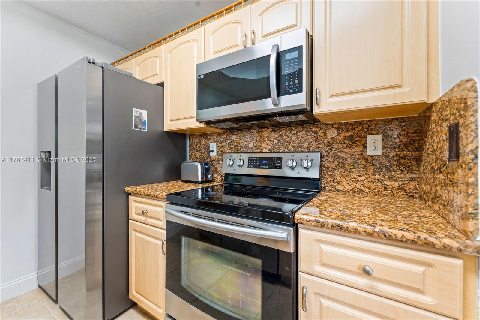 4971 Leeward Ln #3004, Dania Beach, Florida image 9