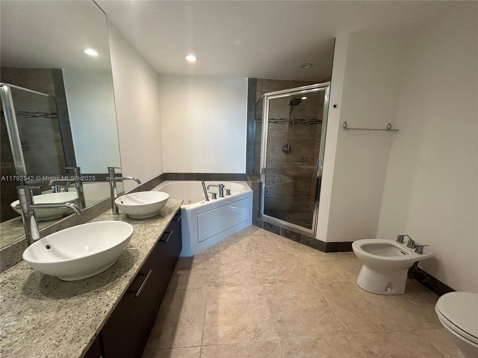 3029 NE 188th St #905, Aventura, Florida image 13