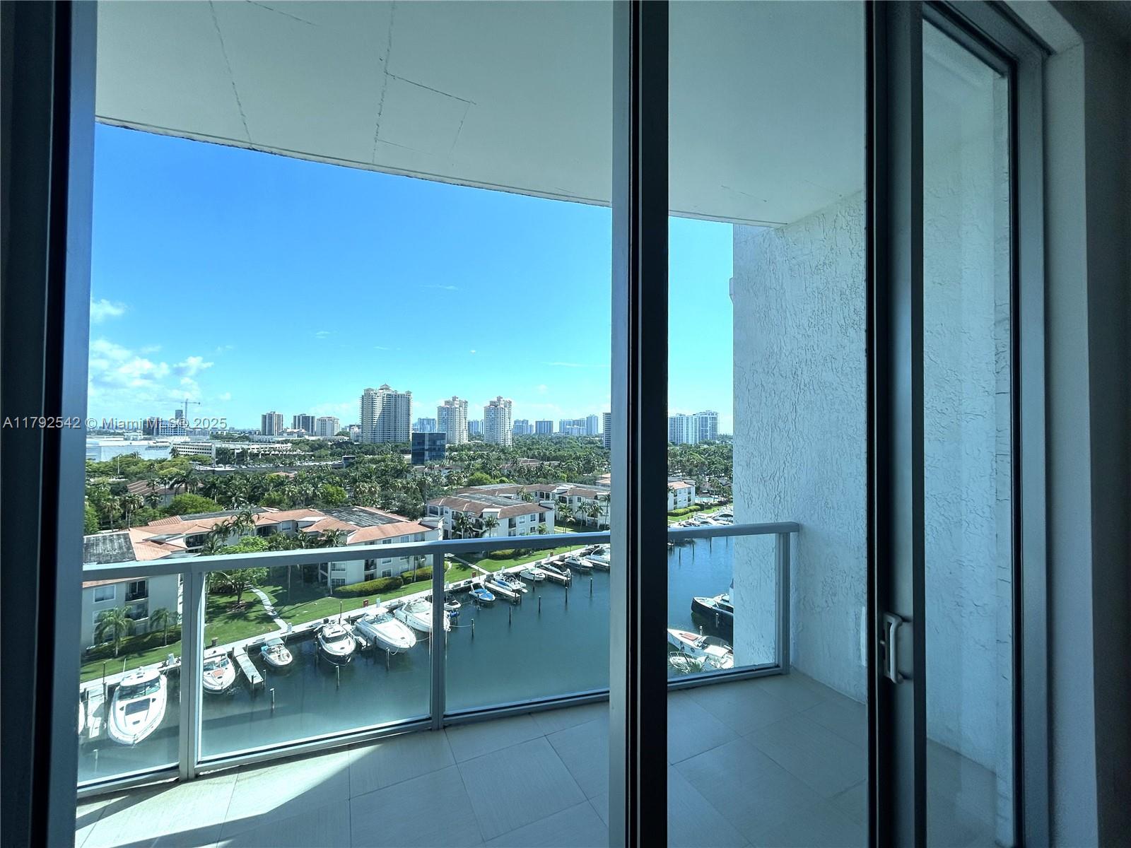 3029 NE 188th St #905, Aventura, Florida image 17