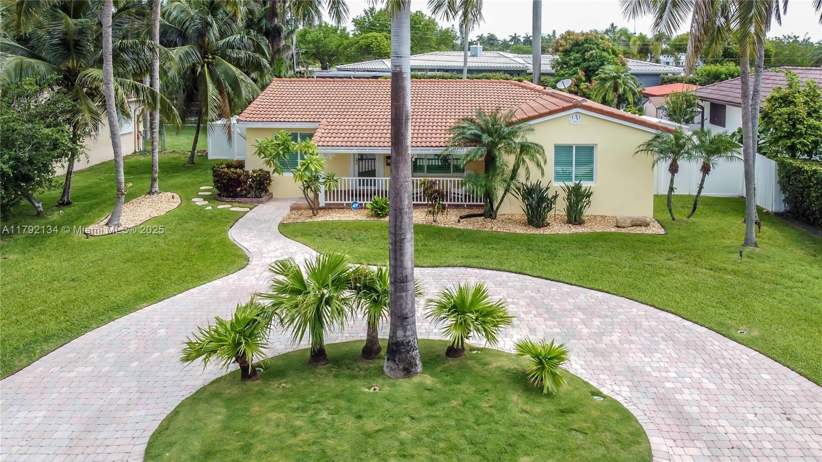 1215 Jefferson St, Hollywood, Florida image 4