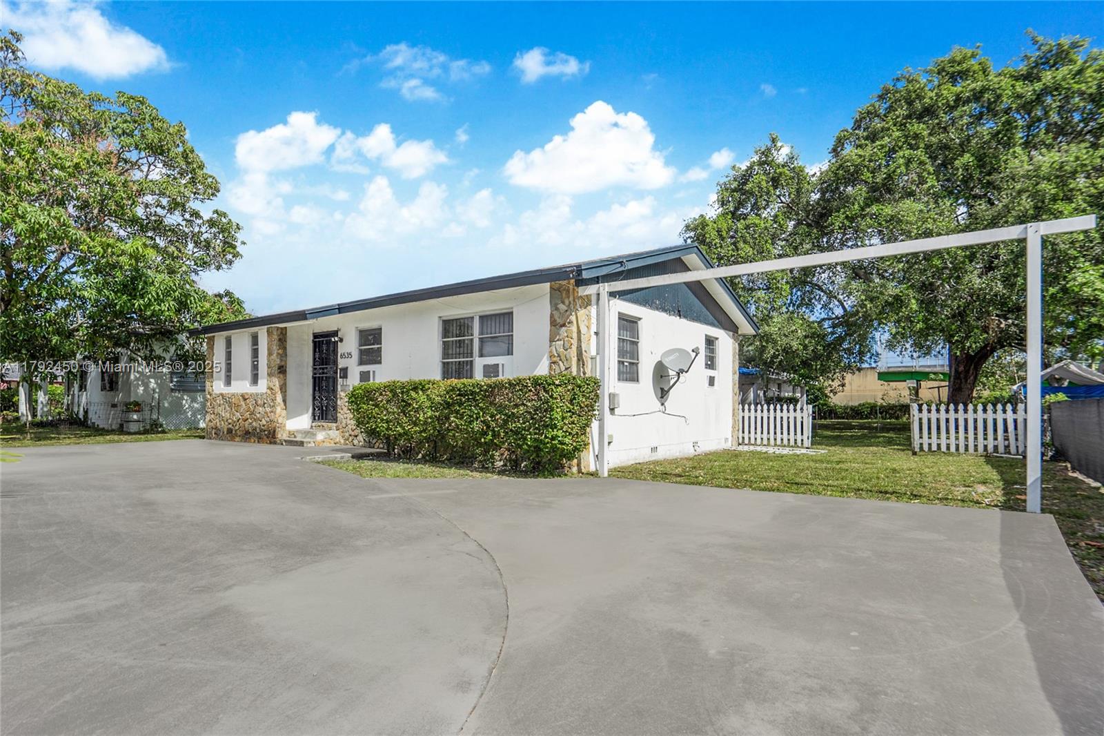 6535 NW 6th Ave, Miami, Florida image 9